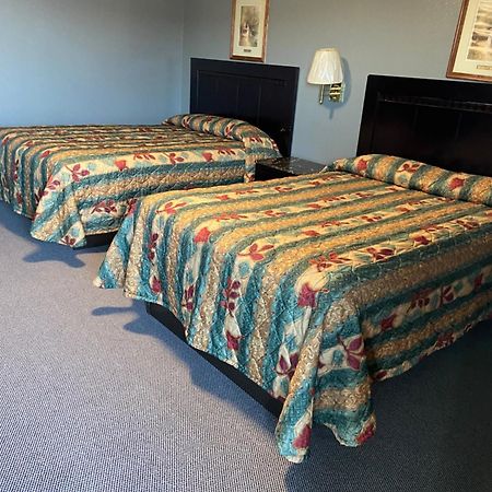 Pratt Budget Inn エクステリア 写真